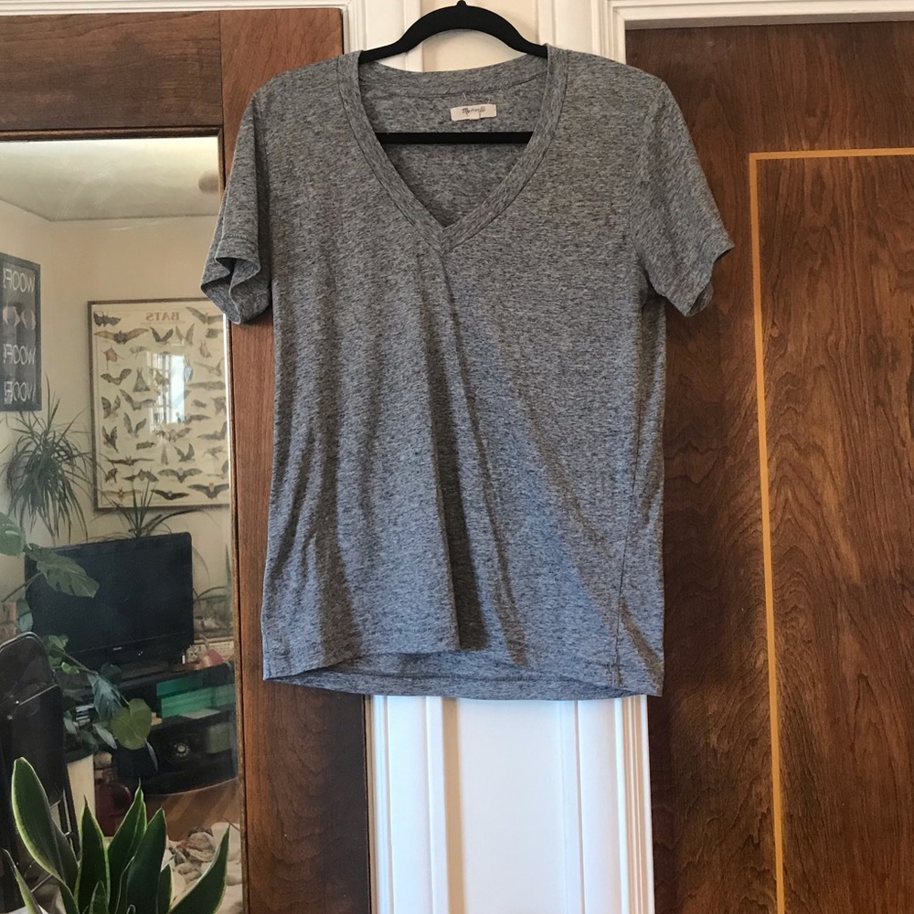 Madewell heather grey v-neck size Large